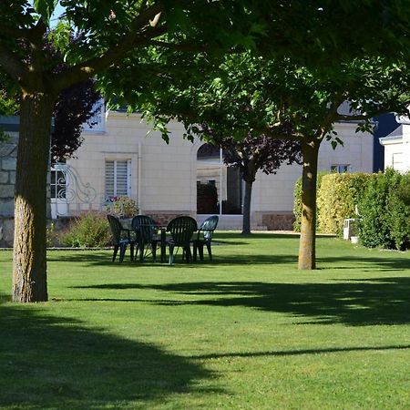 Les Chambres D Hotes Du Lavoir Restigné Exterior foto