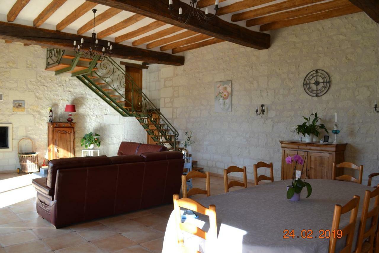 Les Chambres D Hotes Du Lavoir Restigné Exterior foto